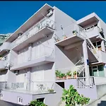 Lala Apartment *